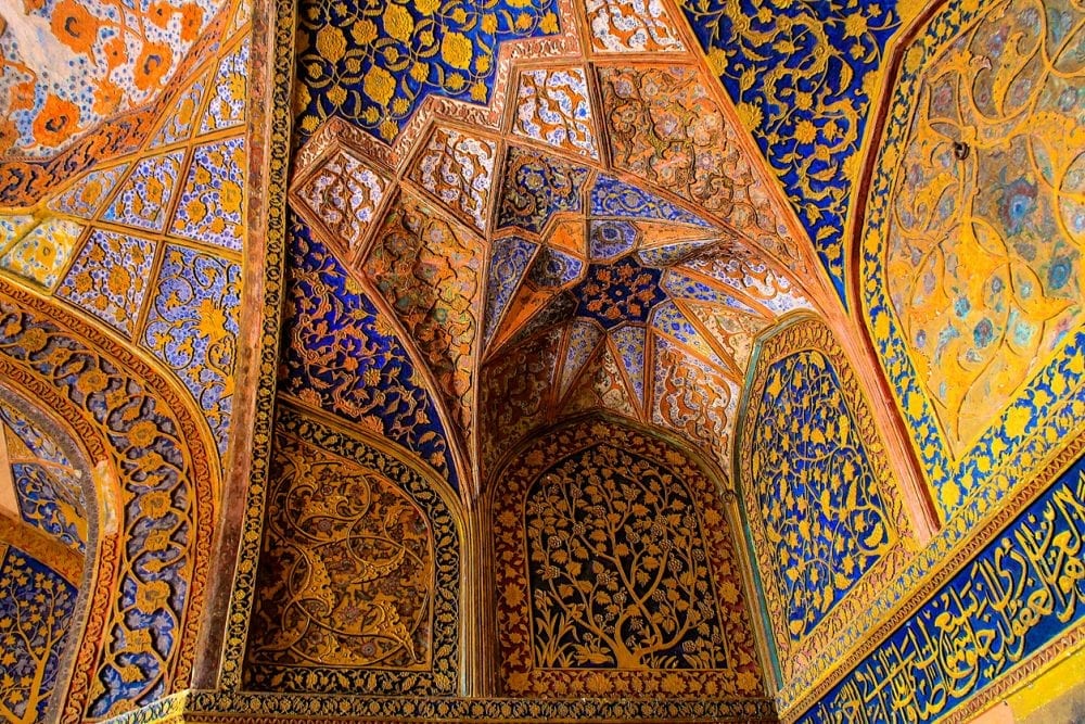 Schnitzereien im Akbar Mausoleum (Sikandra) in Agra, Nordindien Schnitzereien im Akbar Mausoleum (Sikandra) in Agra, Nordindien